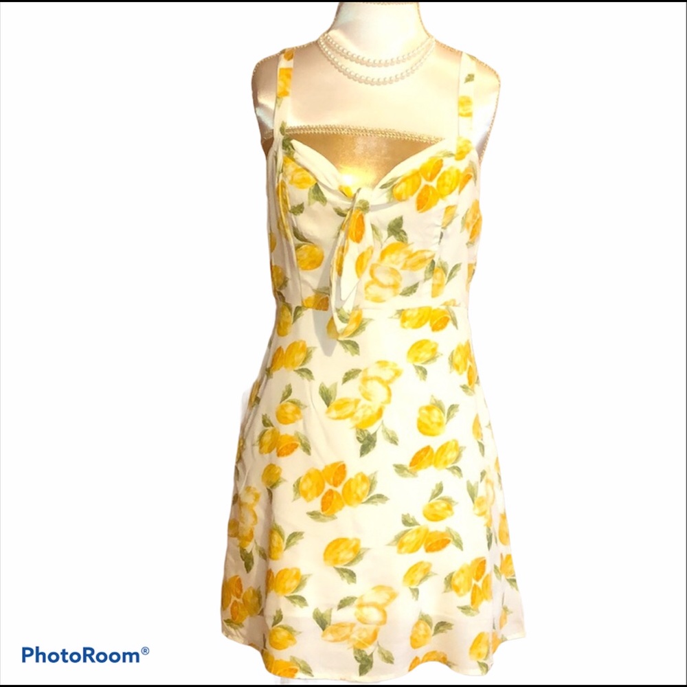 Socialite Lemon Print Mini Dress